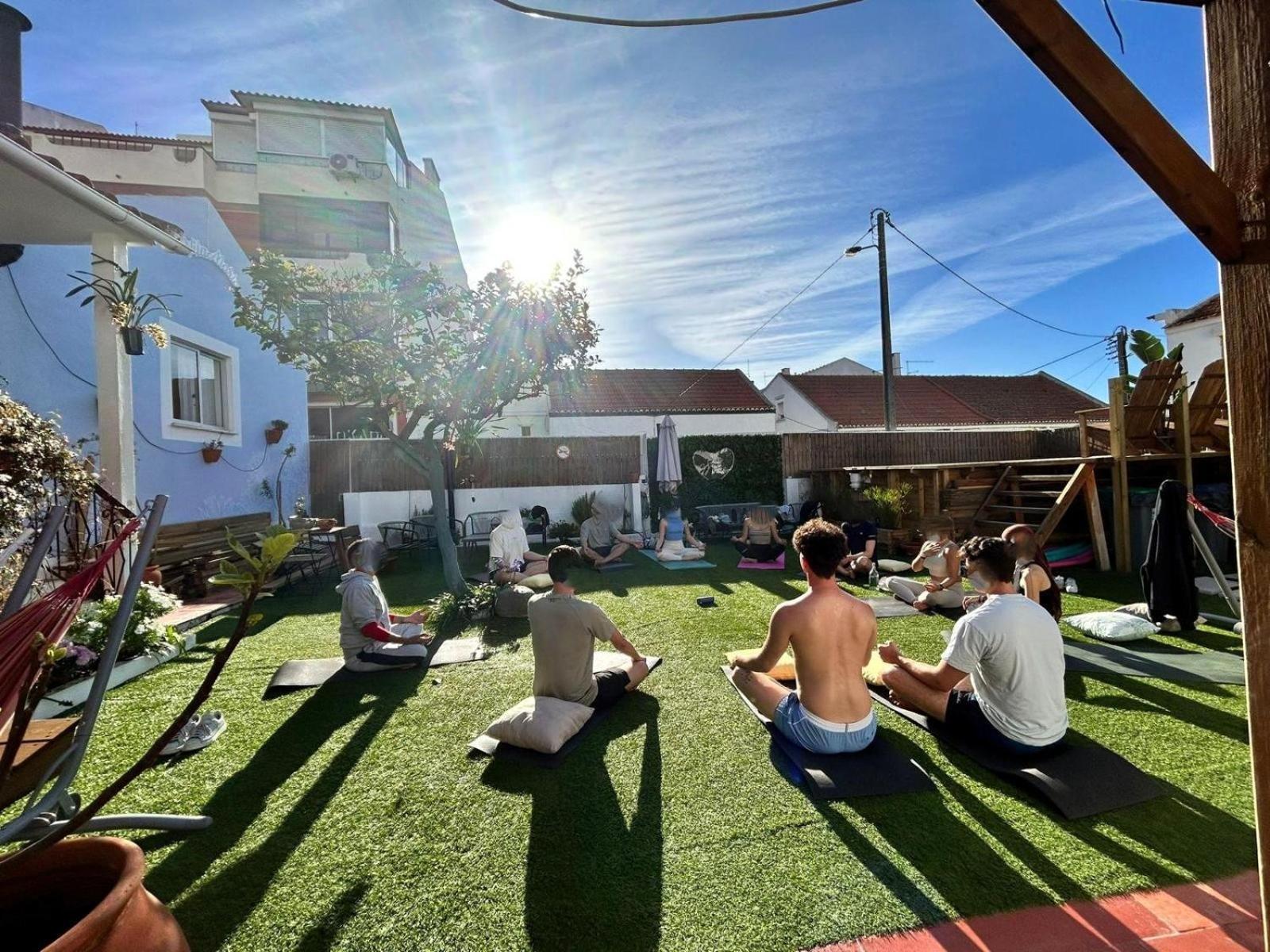 Vila Maria Mix Dorm By Host-Point Costa da Caparica Exterior photo